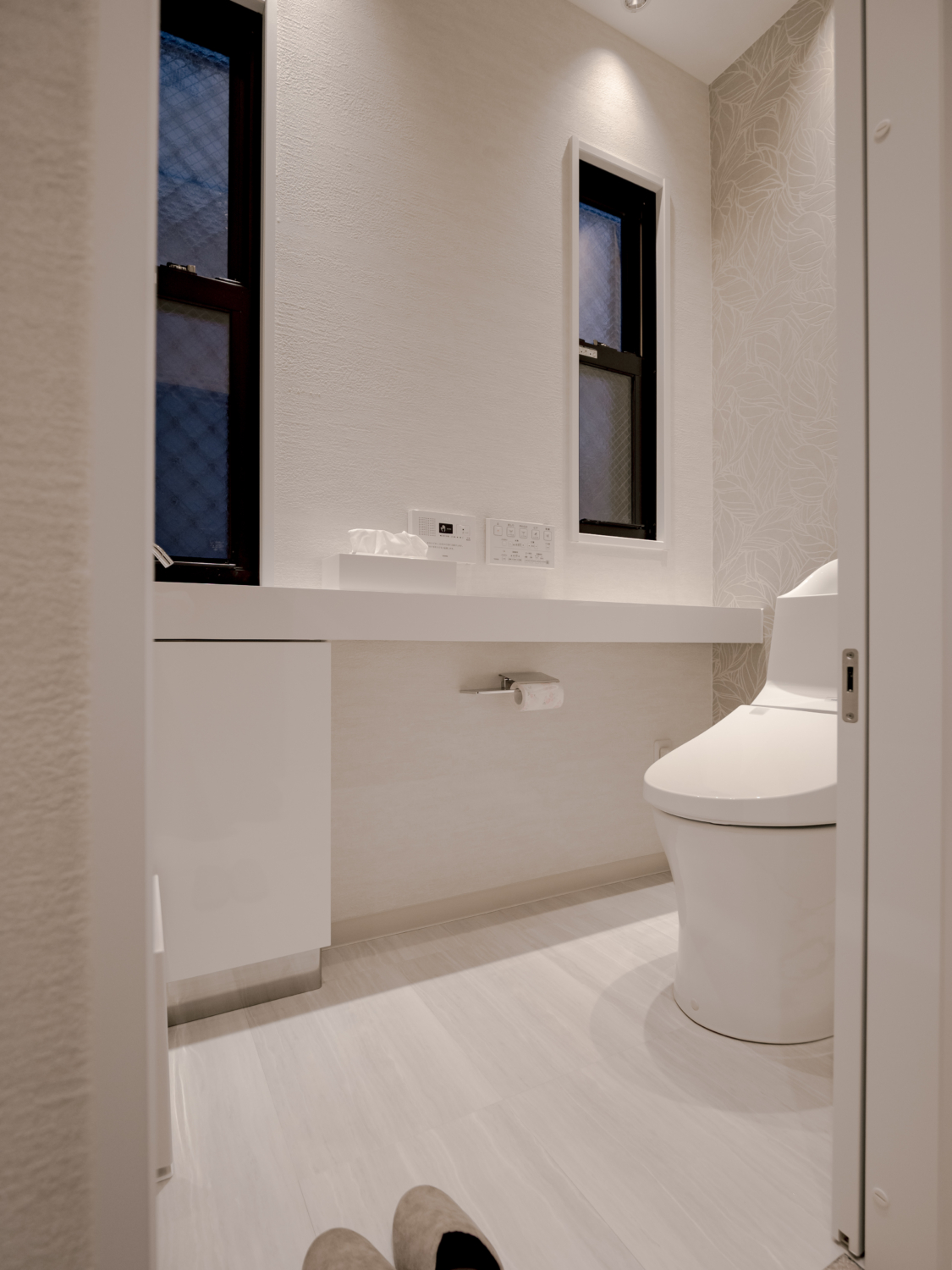 ホワイト白い洗面＆トイレのリフォーム　神戸大阪